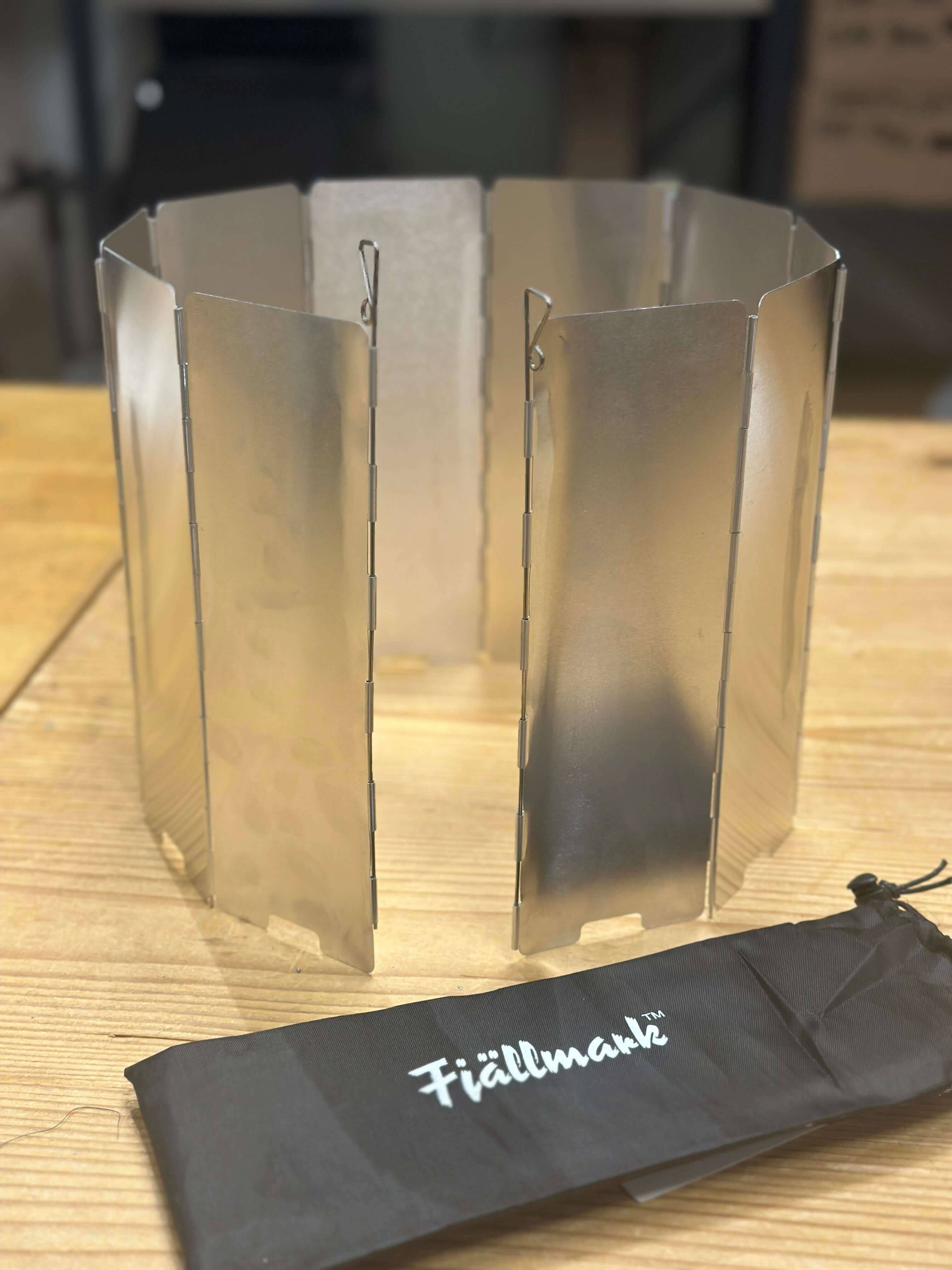 Vindskydd för kök och eld